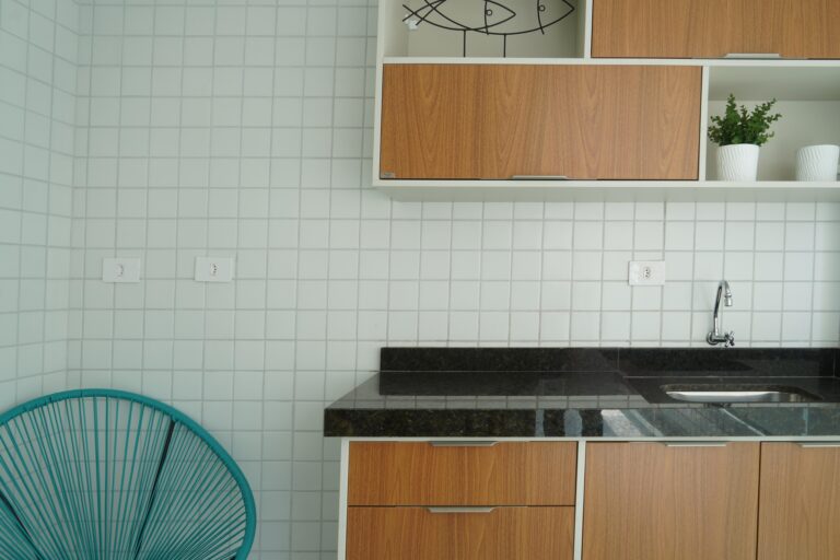 9c7daa196b0df115de2419e4280781bb